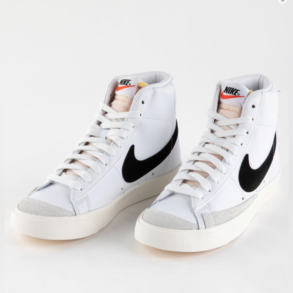 Nike Blazer Mid ‘77